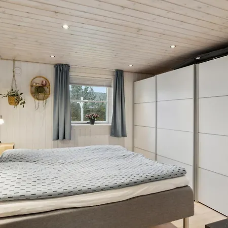 Holiday home Beautiful In With Wi-fi